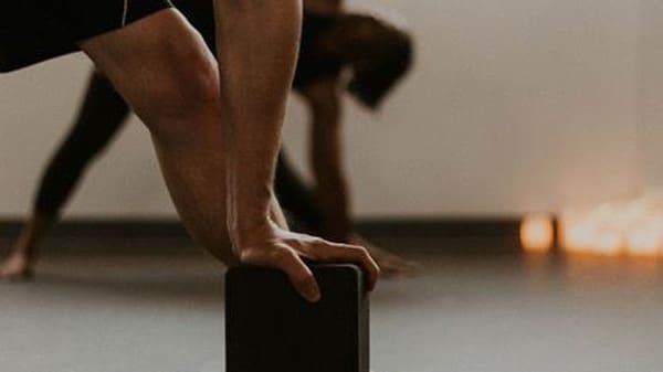 Yoga réduire tensions corps